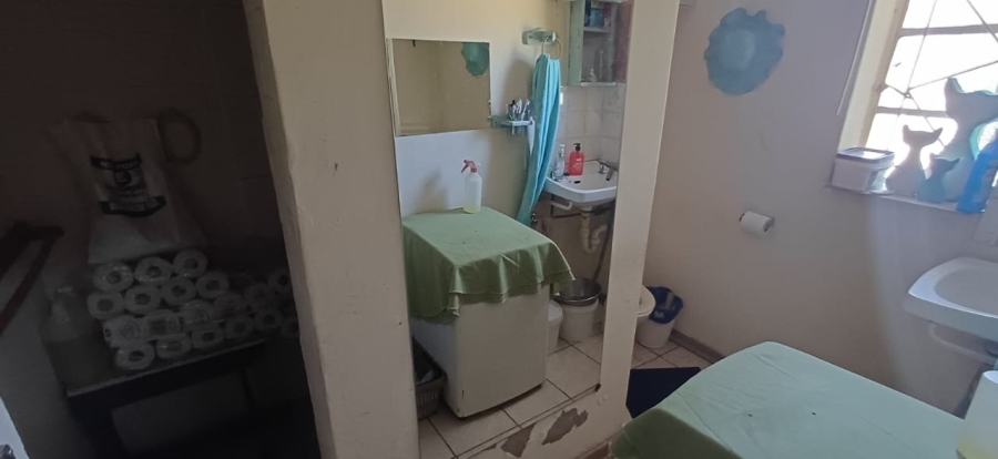 6 Bedroom Property for Sale in Freemanville North West